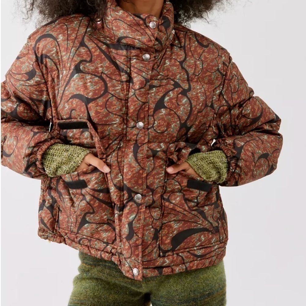 The North Face Printed 71 Sierra Down Short Jacket - Picture 6 of 13